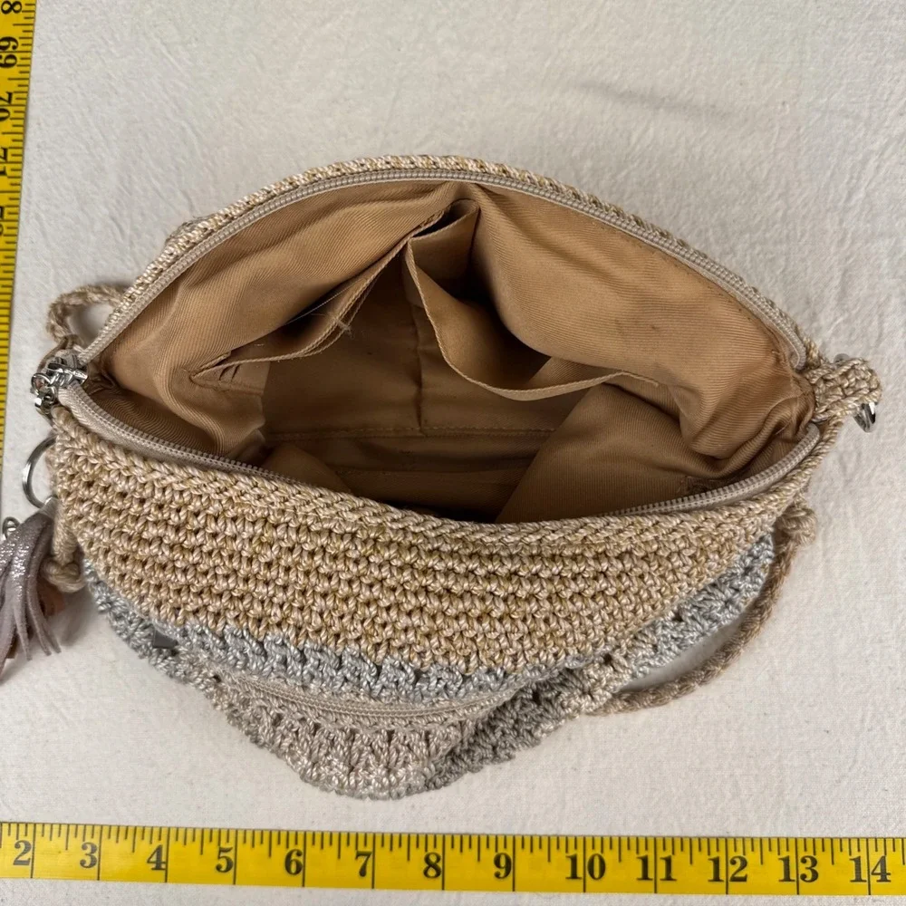 The Sak Crochet Crossbody Bag Womens Medium Beige Indie Ombre Boho Tassel Purse